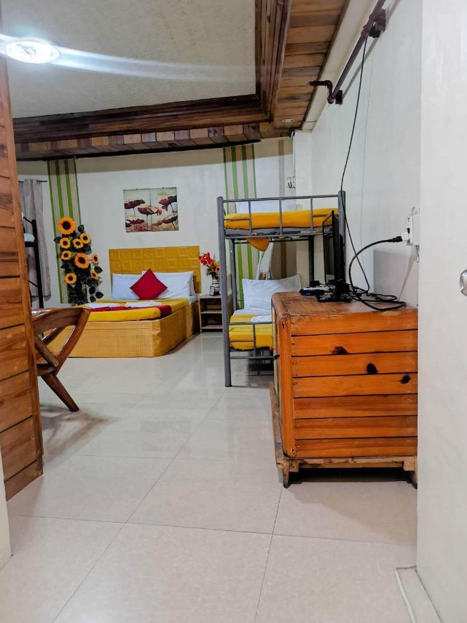Bed and Breakfast Twentyfour- Seven Transient House Baguio City Esterno foto